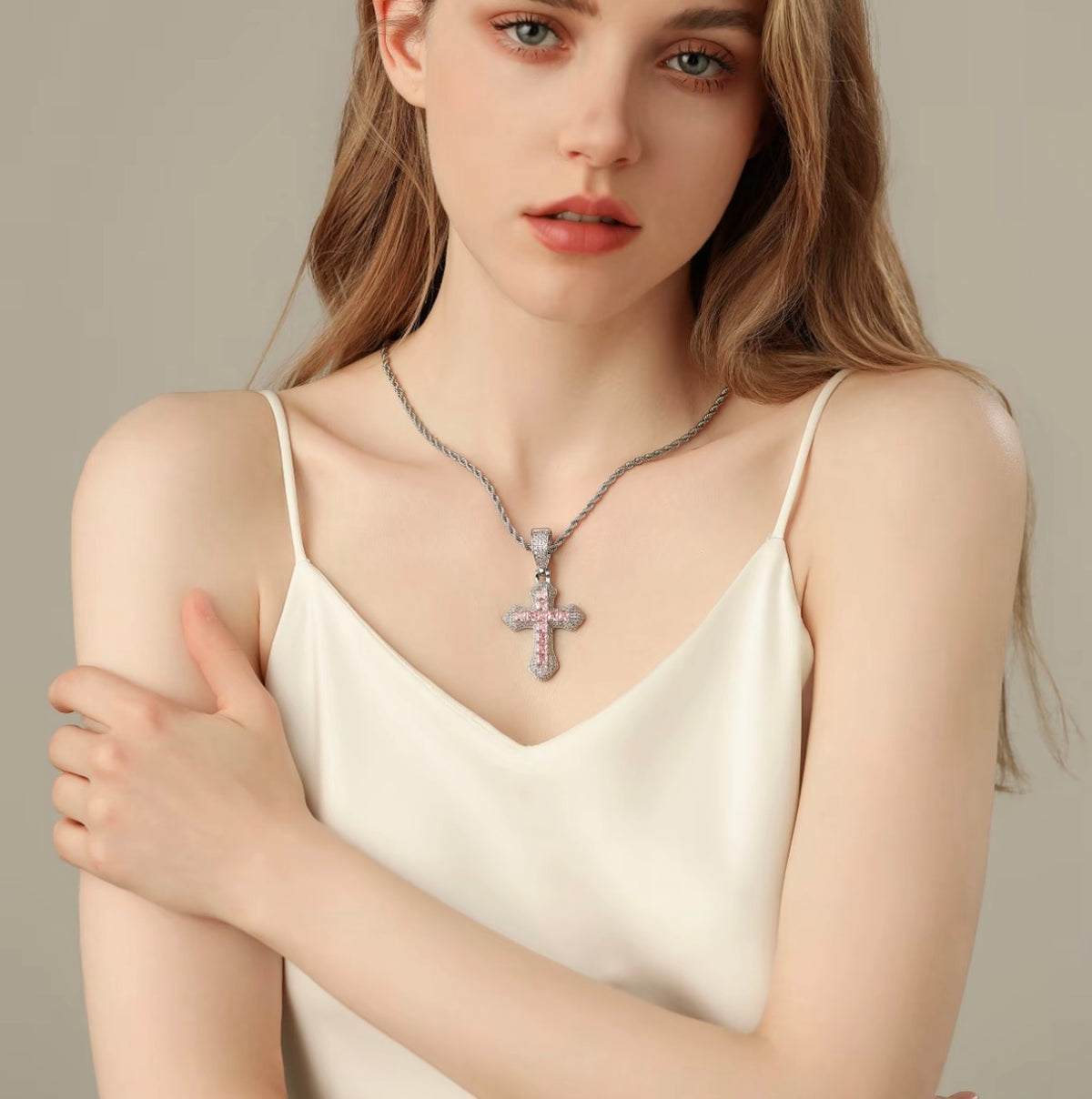 Jelly cross sweater chain