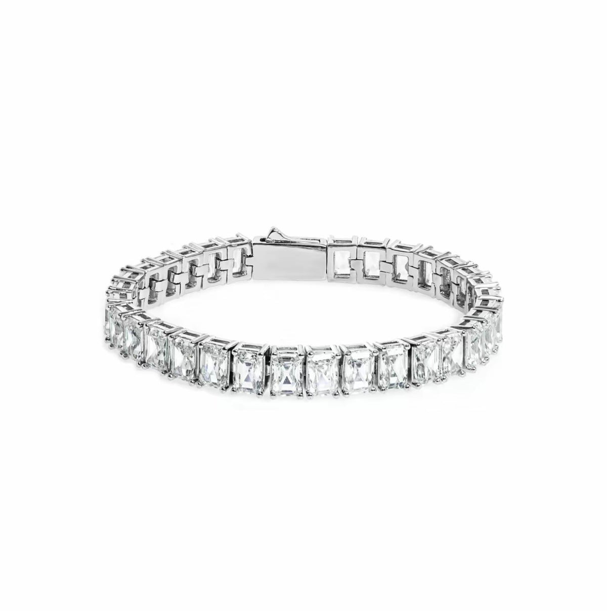 Sugar cube Emerald-cut diamond bracelet